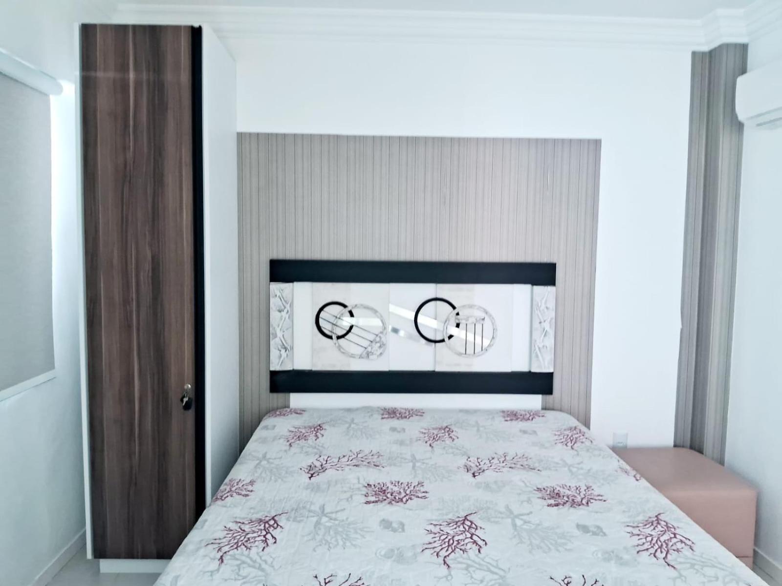Апартаменти Residencial Atalanta Бомбіняс Екстер'єр фото